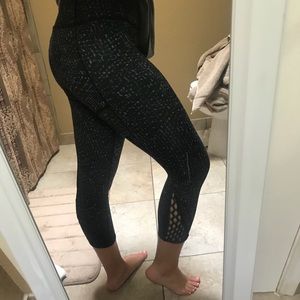 Lululemon Black/Grey Patterned Cutout Leggings